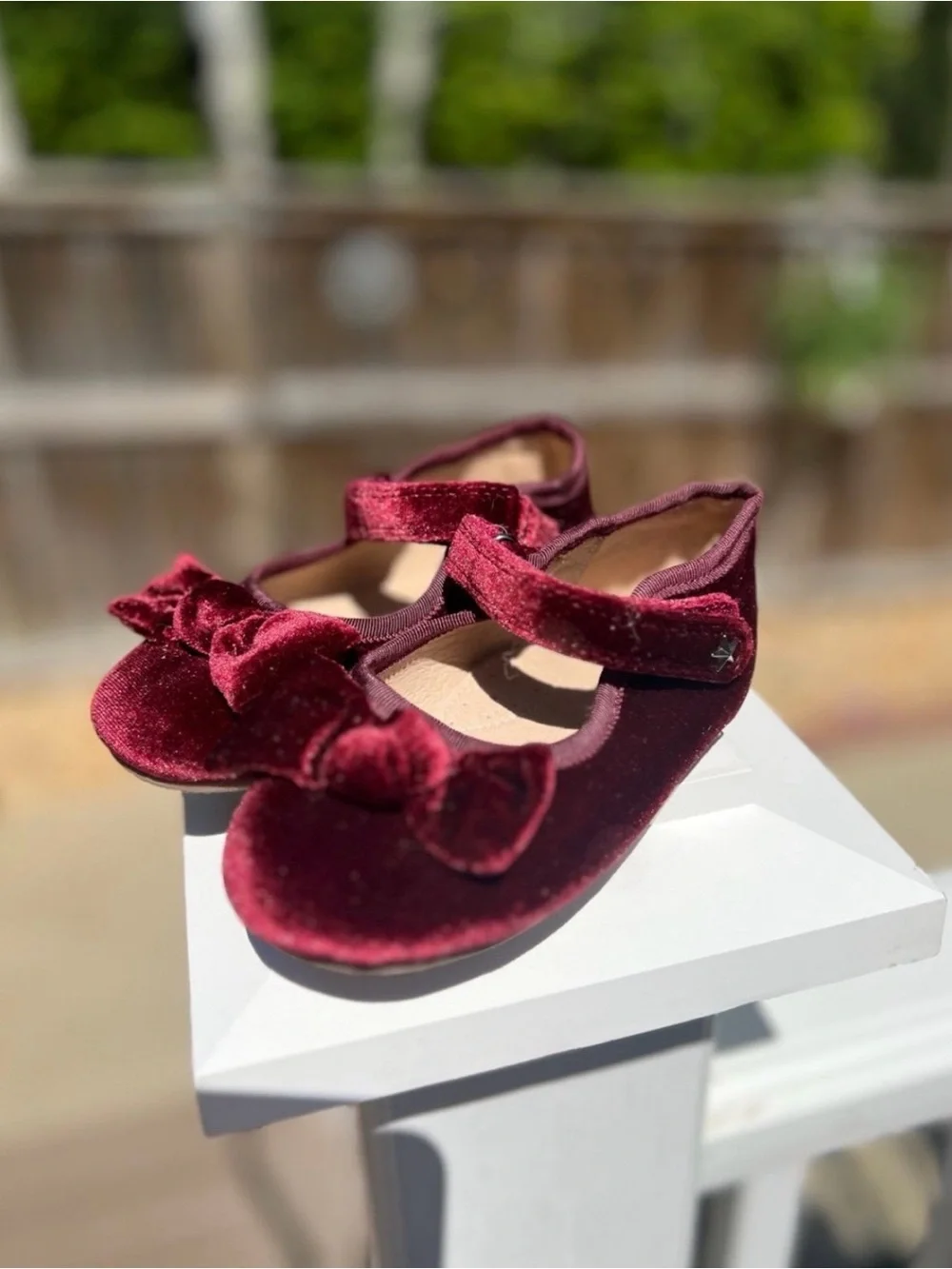 Sass and me girls velvet bow shoe slippers European sz 9